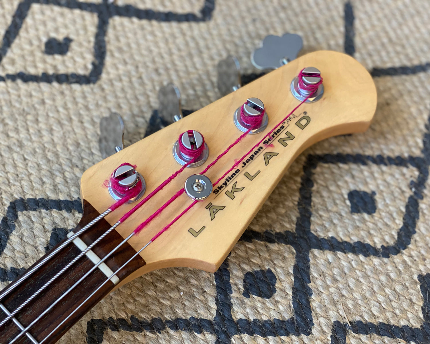 LĀKLAND/Skyline Japan Series 5弦　アンバー LAKLAND Skyline Japanシリーズ 5弦エレキベースSK-5DX Amber