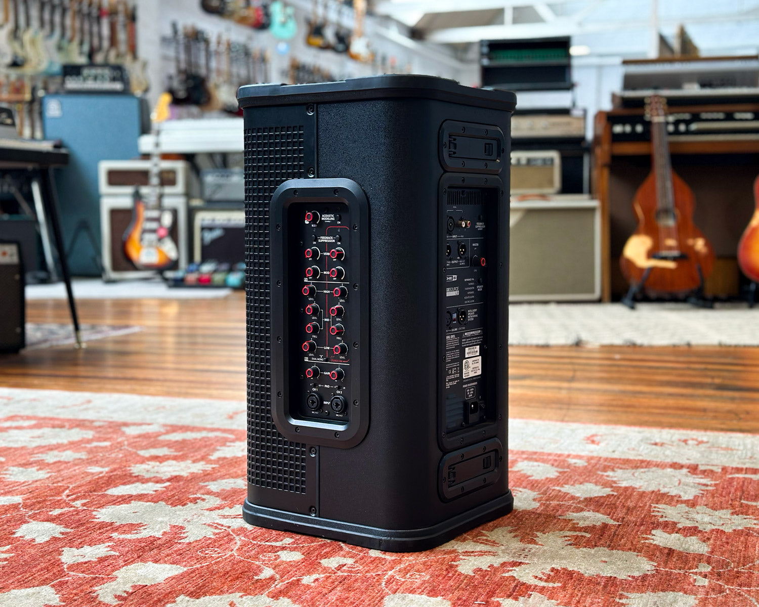 Line 6 L2T StageSource Portable 2-Way Powered Smart Loudspeaker