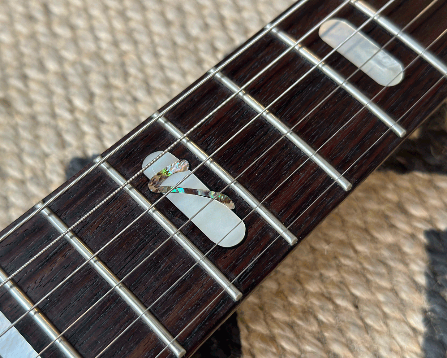 Line 6 Variax 700 Solid Body Modelling Electric