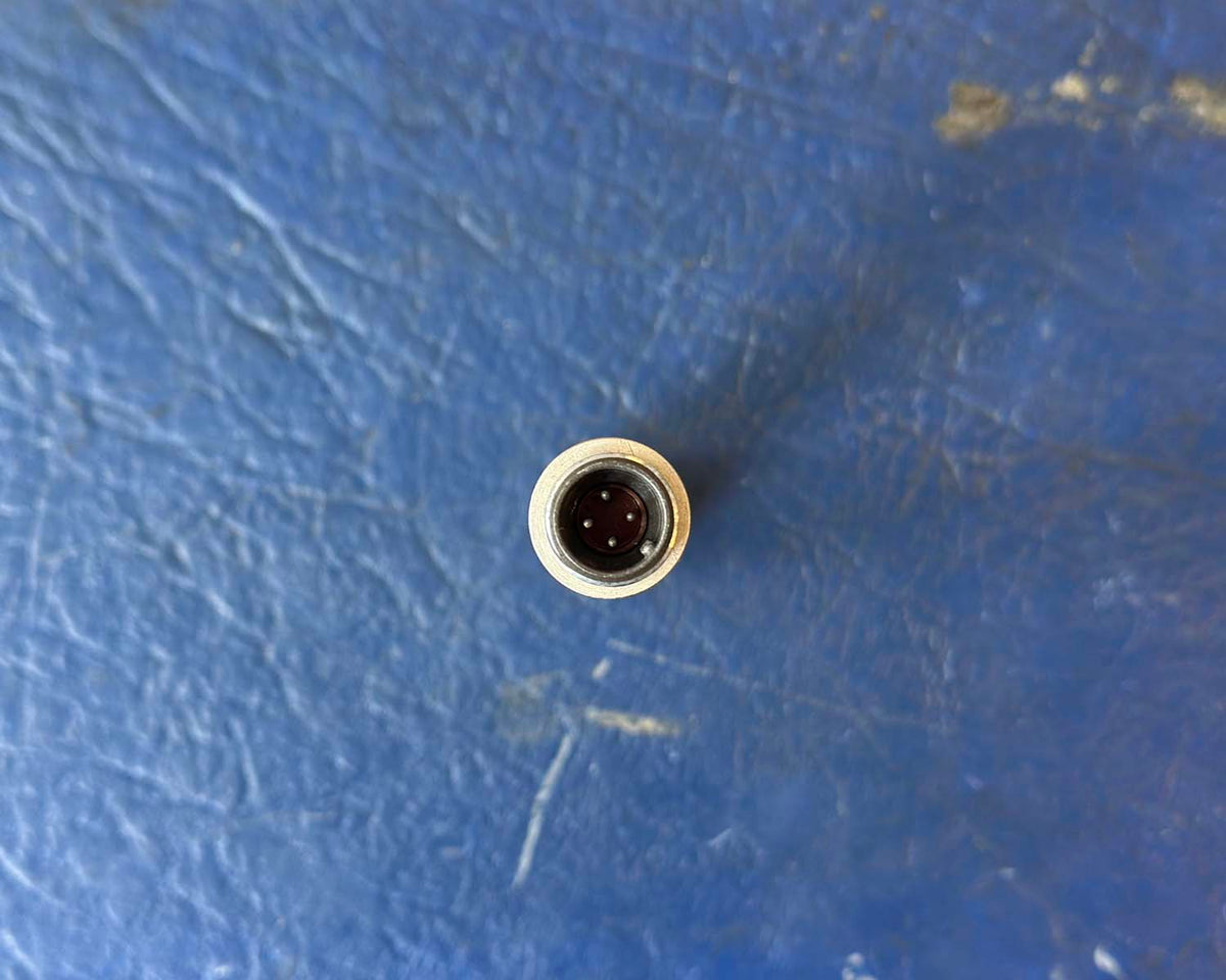 Lomo UM53 with 8A3 Capsule