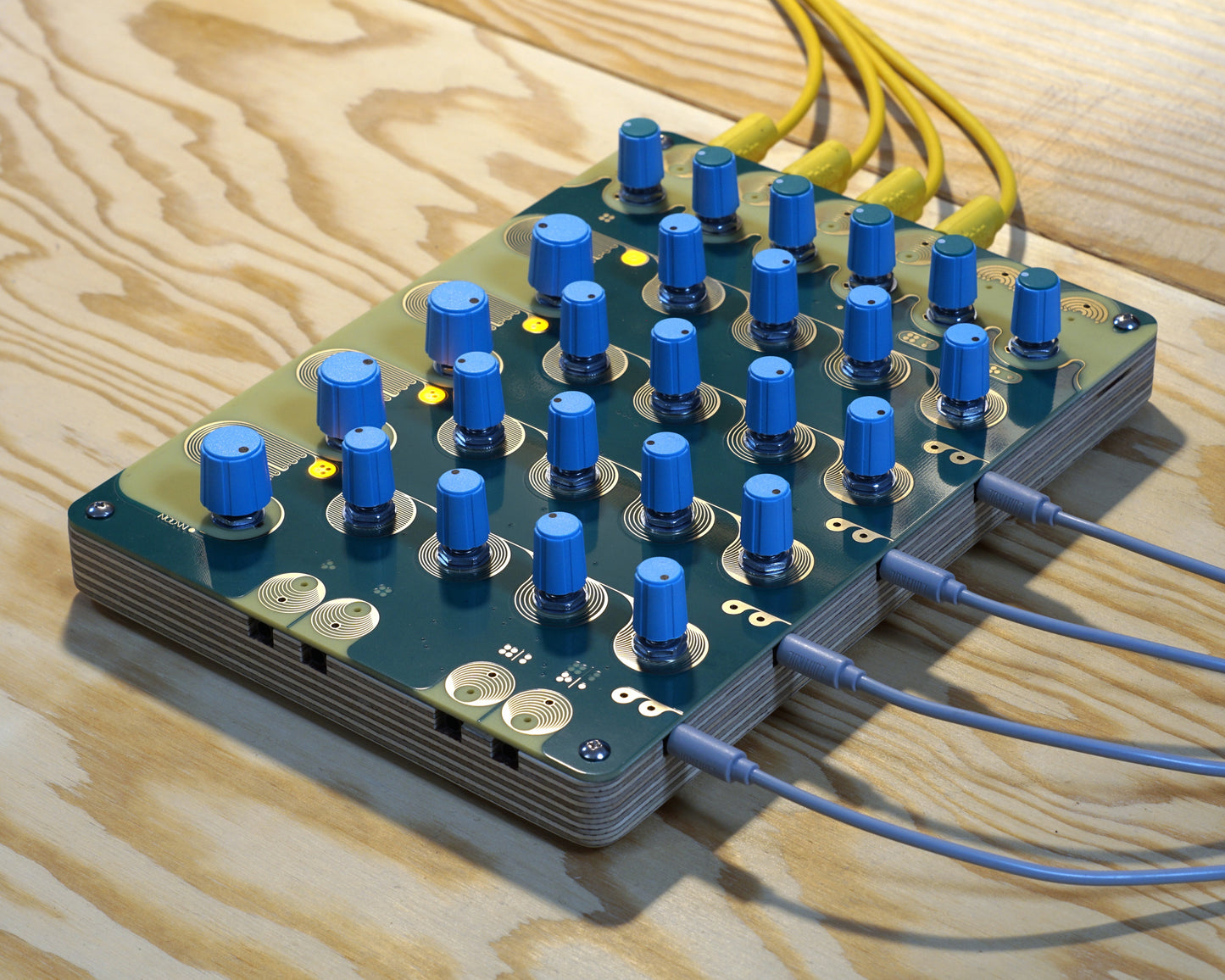 Landscape Moon Passive Analogue 4-Channel Rhythmic Instrument