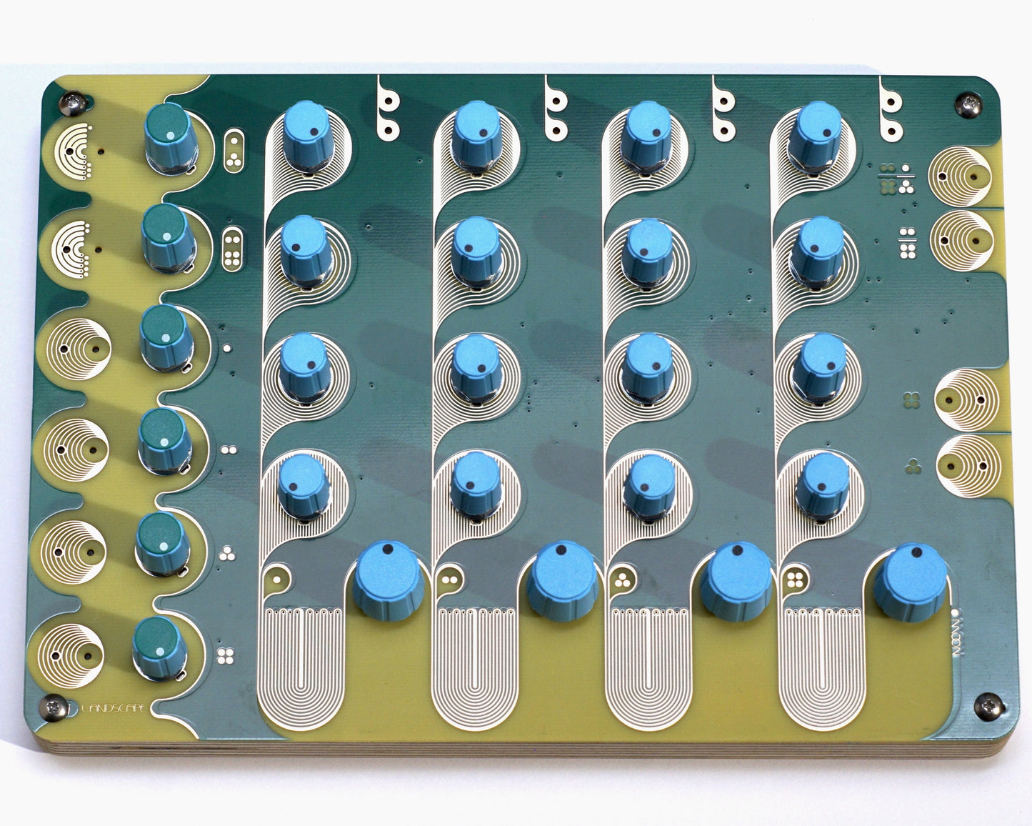 Landscape Moon Passive Analogue 4-Channel Rhythmic Instrument