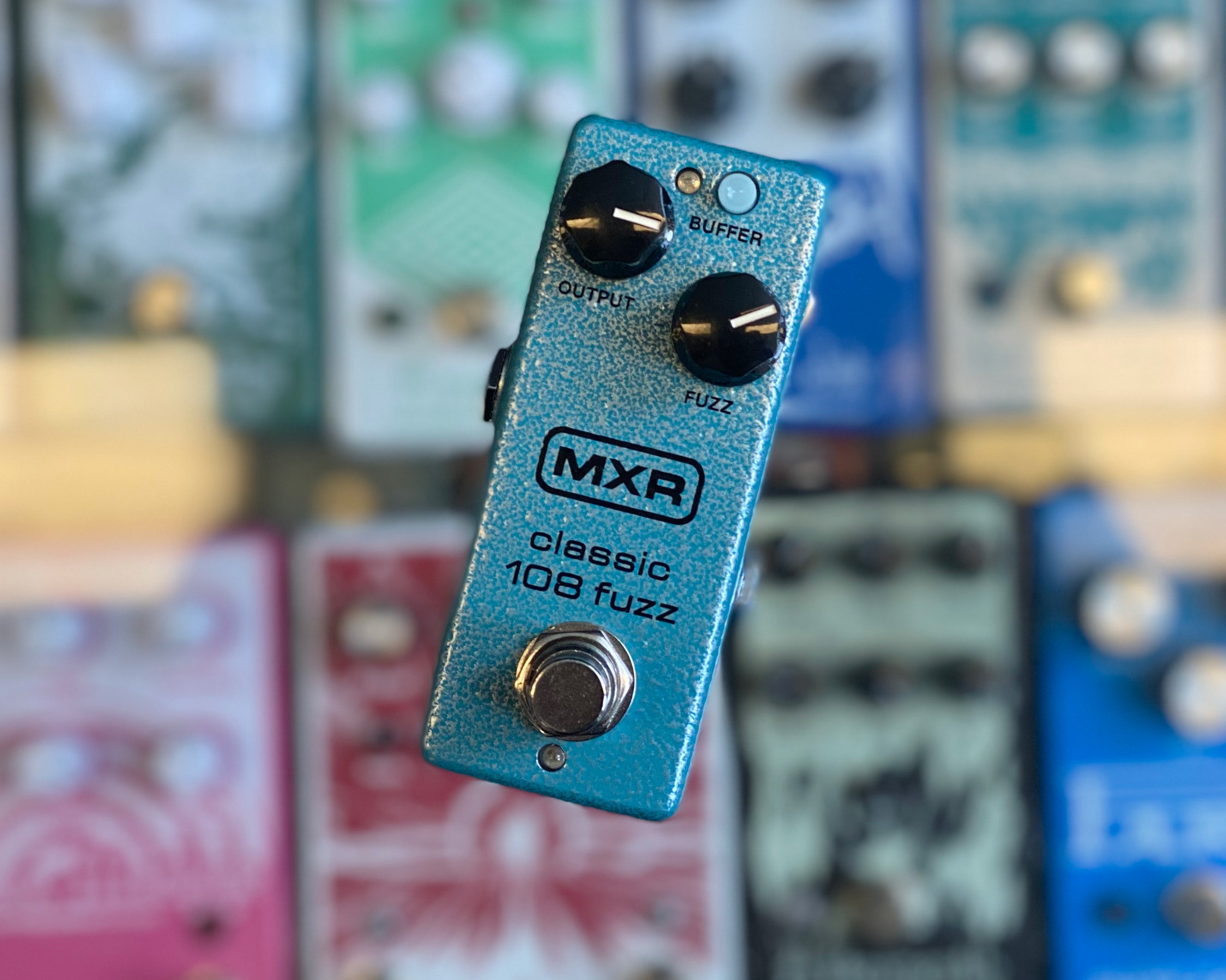 MXR Classic 108 Fuzz ほぼ未使用 MXR / M173 Classic 108 Fuzzの使い方などをレビュー。ワウとも