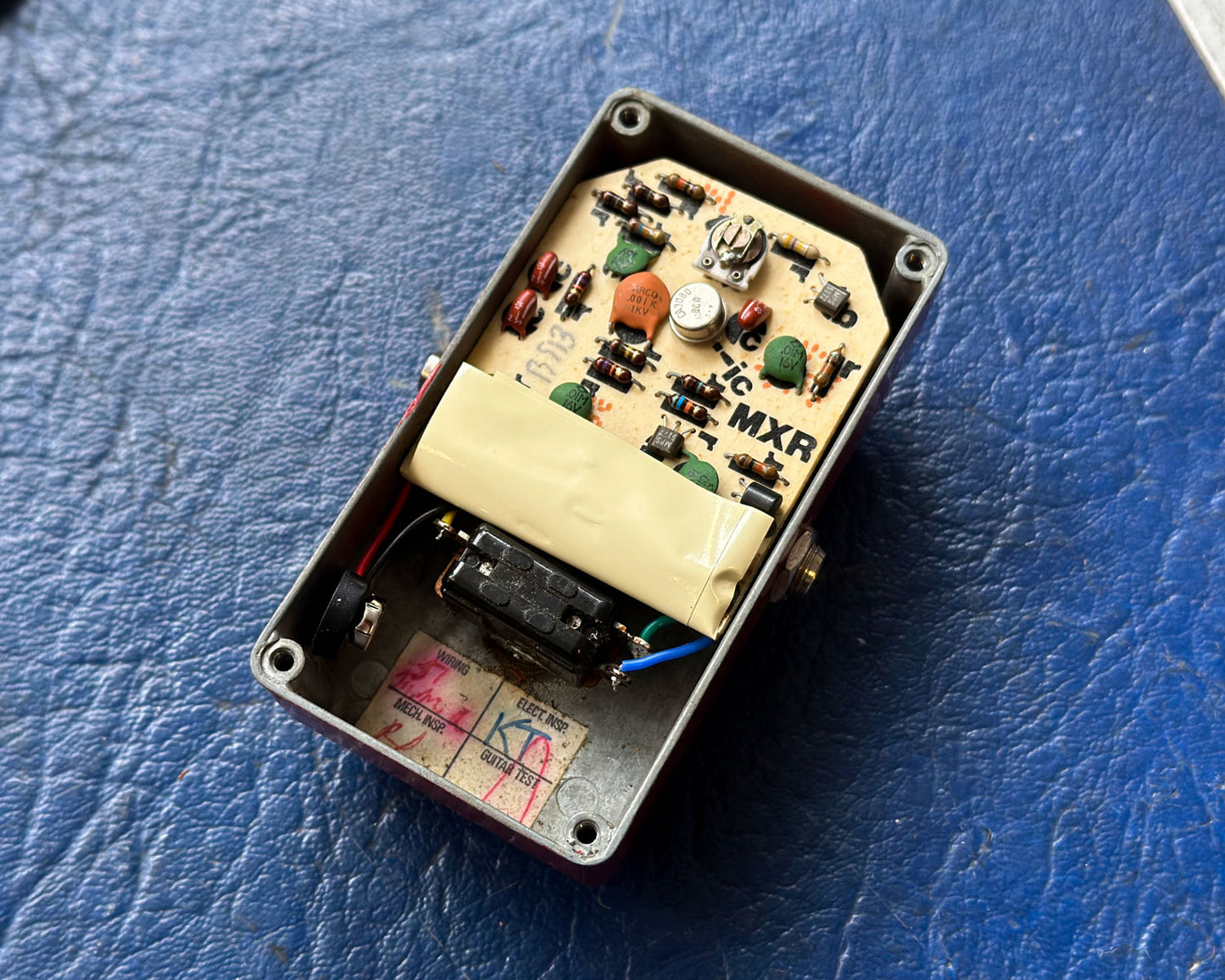 Vintage original 1975 MXR Dyna Comp