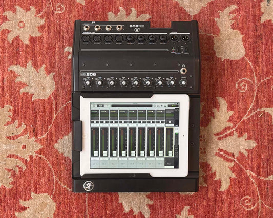Mackie DL806 8-Channel Digital Mixer w/iPad 4th Gen 64GB White