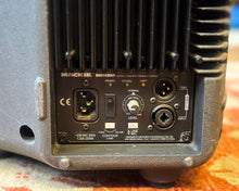 Load image into Gallery viewer, Mackie SRM350 Powered Speaker V1
