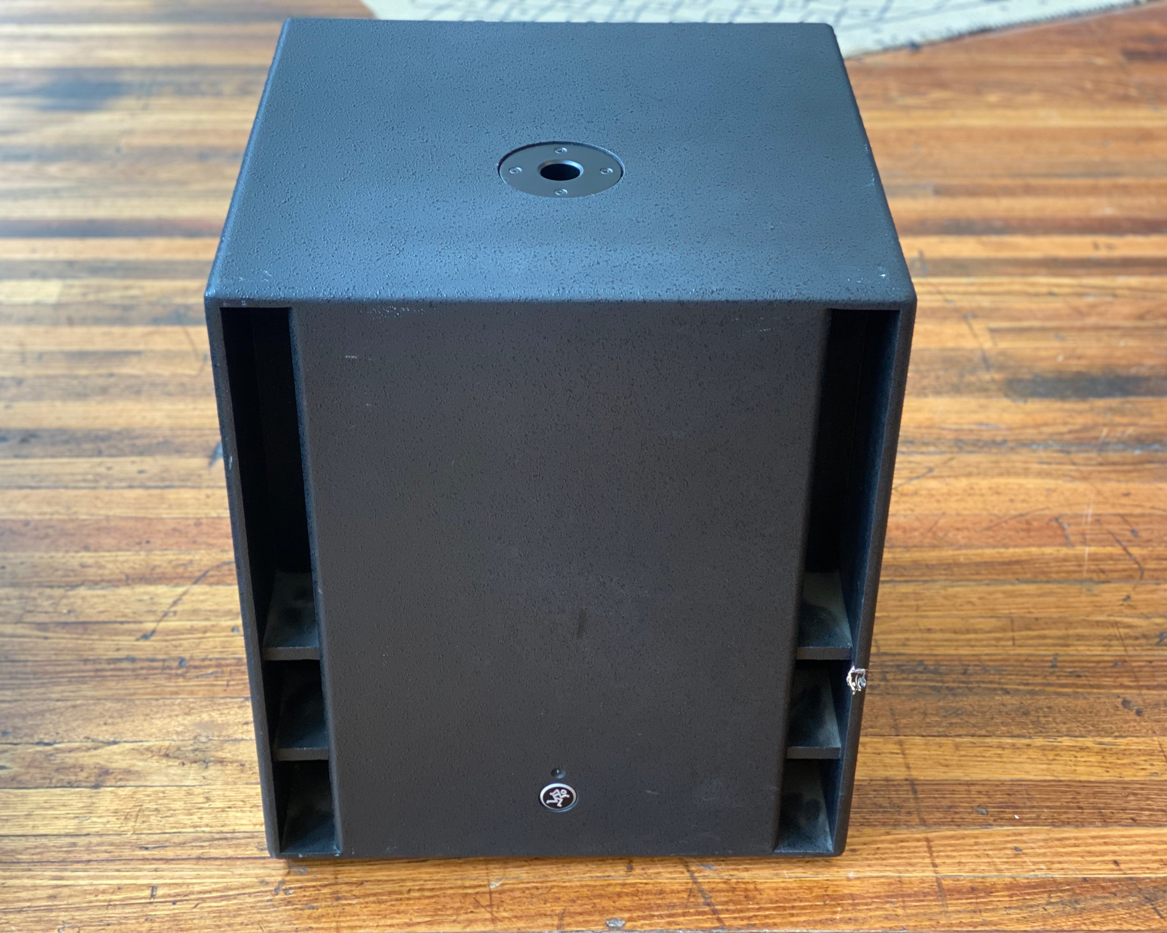 Powered Subwoofer Mackie Thump 18s Subwoofer Powered Subwoofer