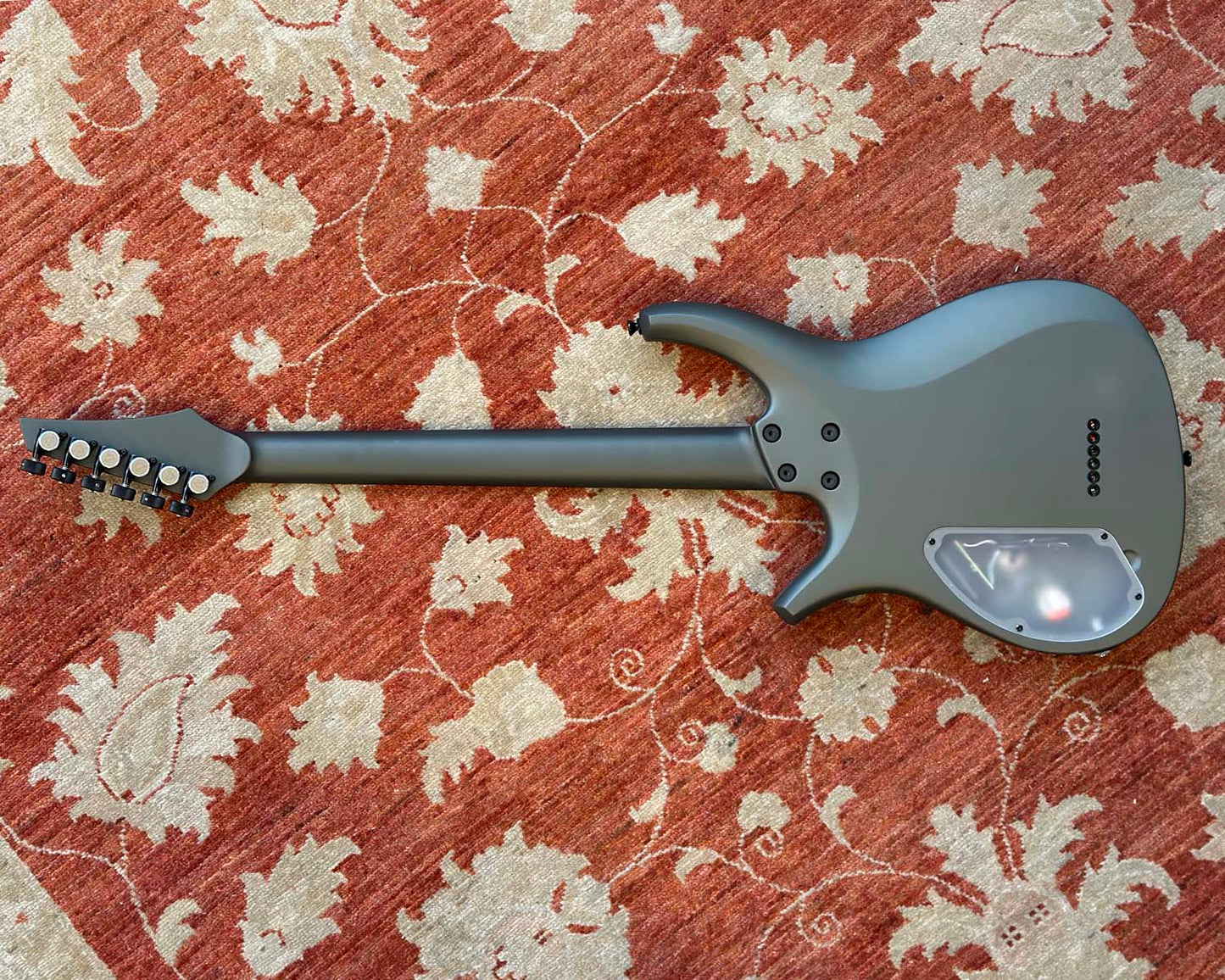 Manson Oryx VI - Dry Green Satin w/ SSC
