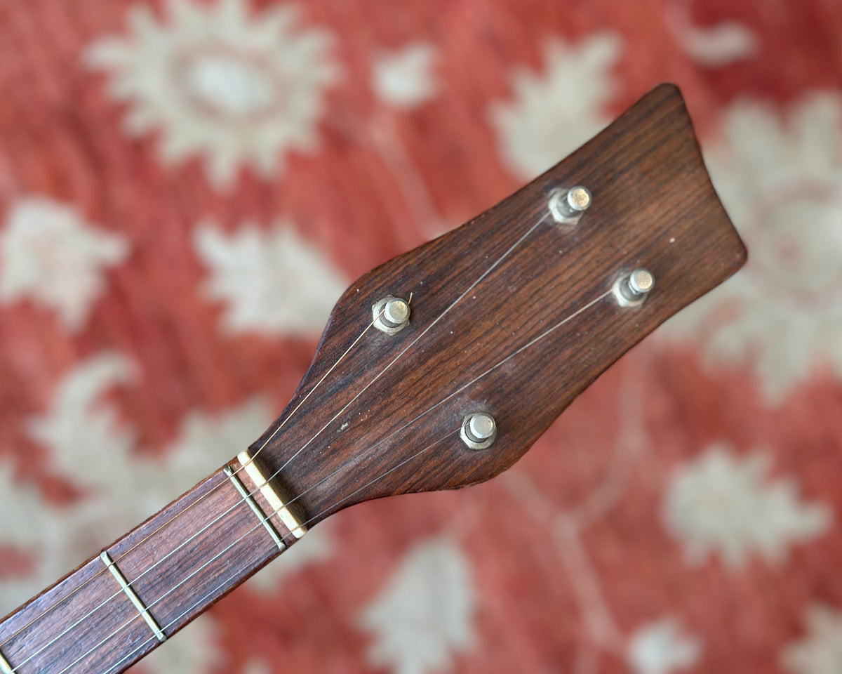 Marma 5 String Banjo – Found Sound