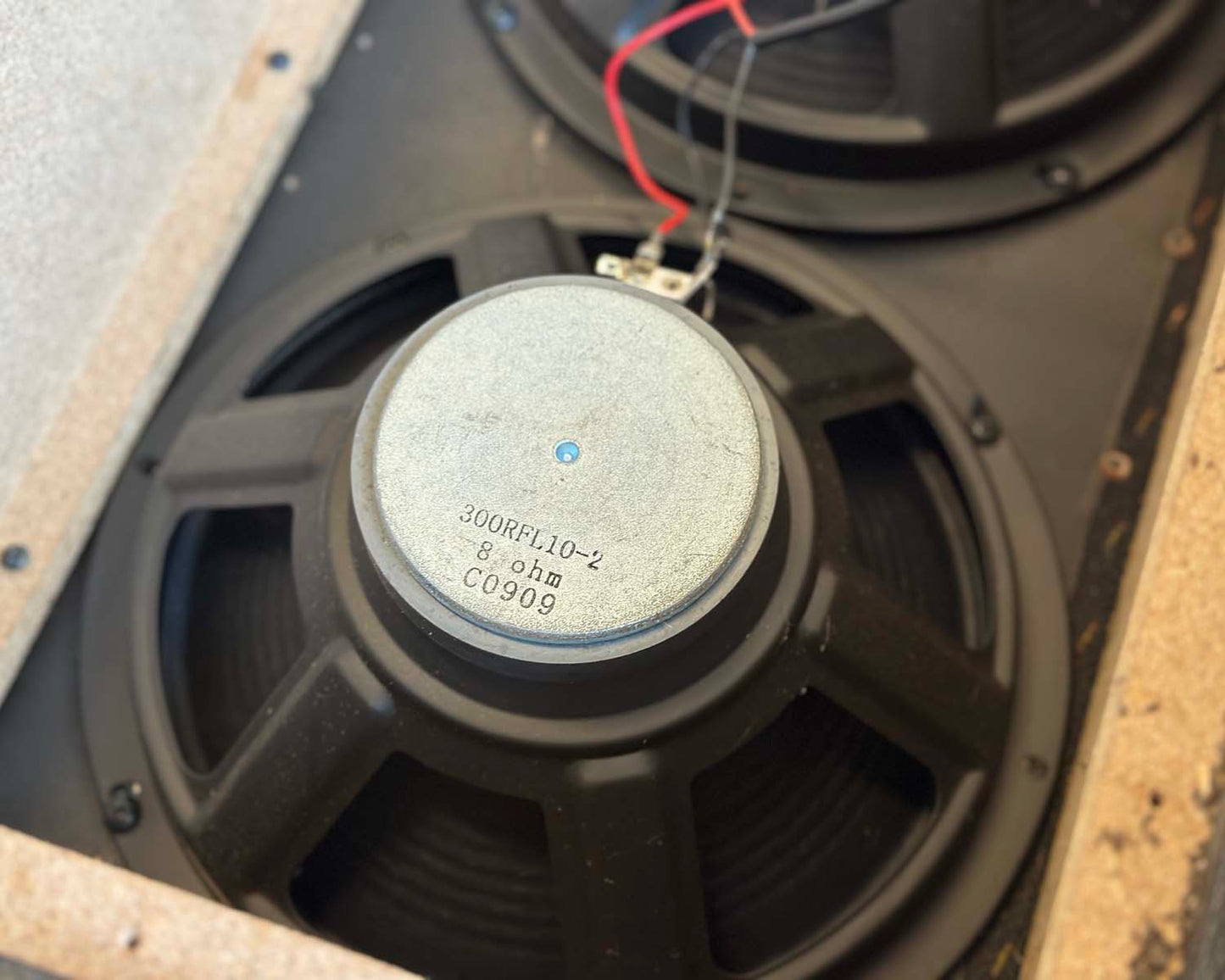 Marshall 2x12 Cabinet Sans Amplifier