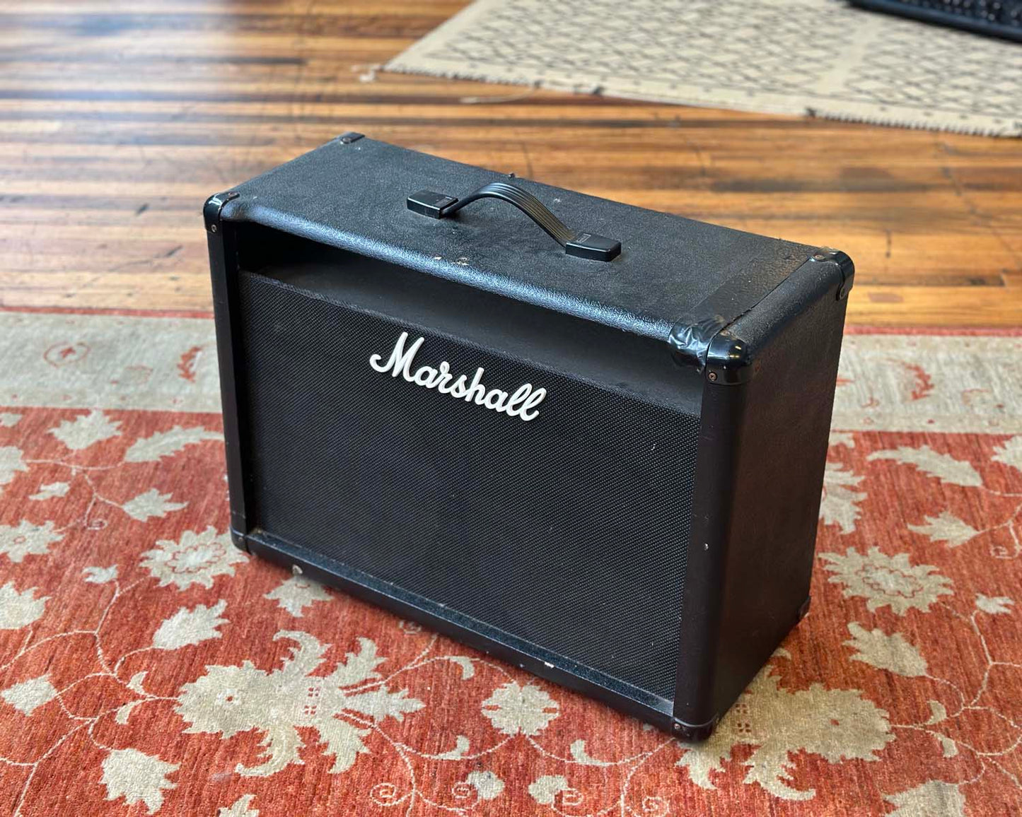Marshall 2x12 Cabinet Sans Amplifier