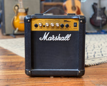 Load image into Gallery viewer, Marshall MG10CD

