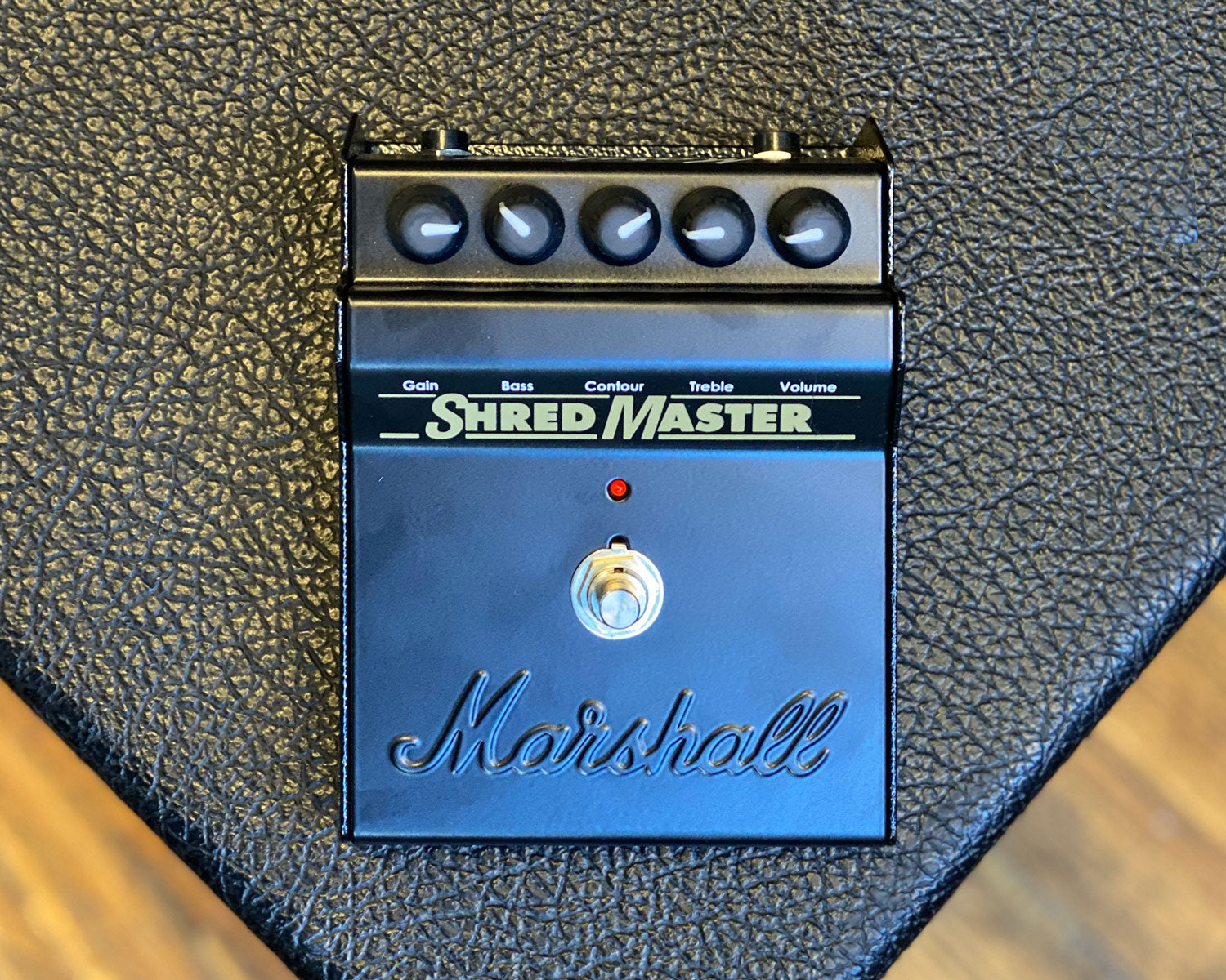 Marshall shredmaster リイシュー The Shredmaster pedal is perfect for high-gain distortion