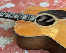 Load image into Gallery viewer, 1945 &#39;War-Time&#39; Martin 000-21w/ Non Original Hardshell Case
