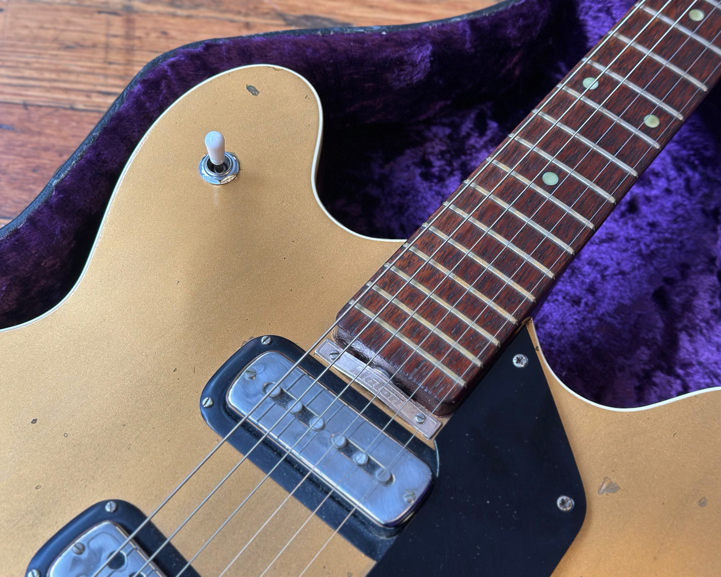 Maton Apollo 505 Gold Top Thinline Hollow Body Electric - Refin