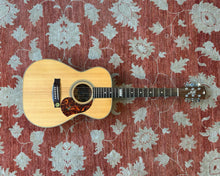 Load image into Gallery viewer, Maton EBG808TE Tommy Emmanuel w/ OHSC
