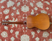 Load image into Gallery viewer, Maton EBG808TE Tommy Emmanuel w/ OHSC
