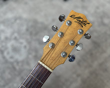 Load image into Gallery viewer, 2002 Maton EM325C Dreadnought w/ AP5 Pickup System &amp; Hardshell Case
