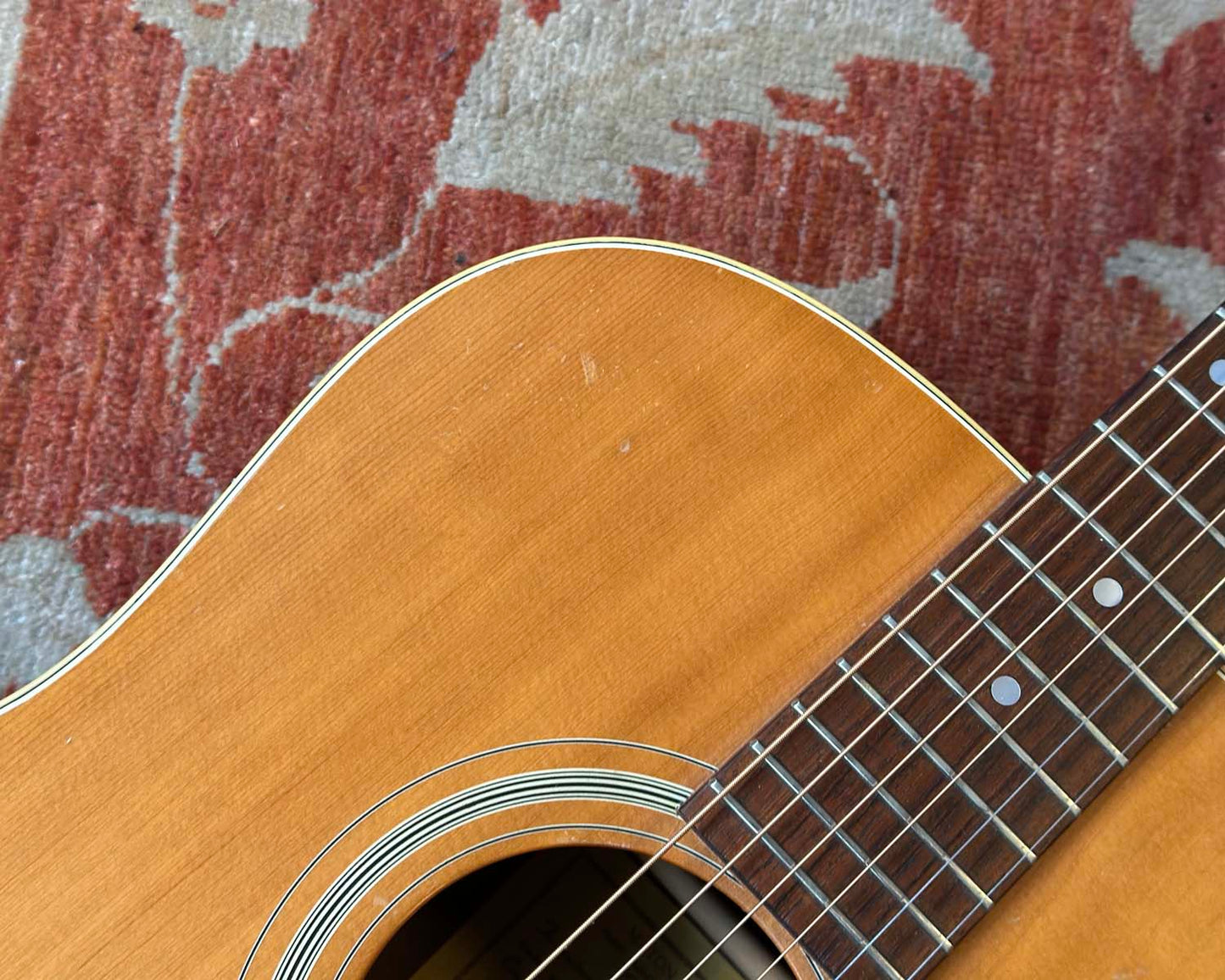 Maton EM325 Acoustic Electric Dreadnought Guitar w/AP5 Pickup System & Hiscox Case