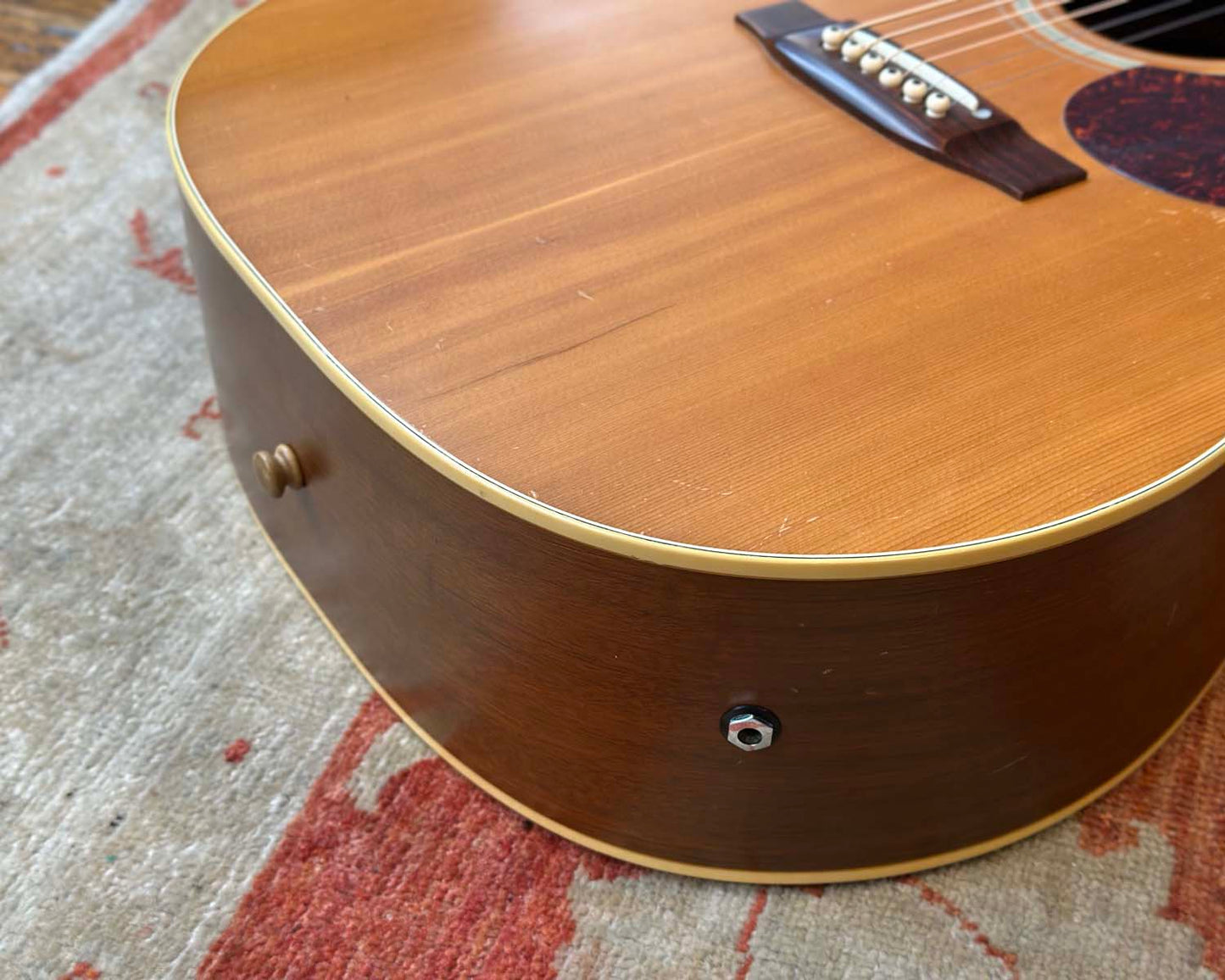 Maton EM325 Acoustic Electric Dreadnought Guitar w/AP5 Pickup System & Hiscox Case