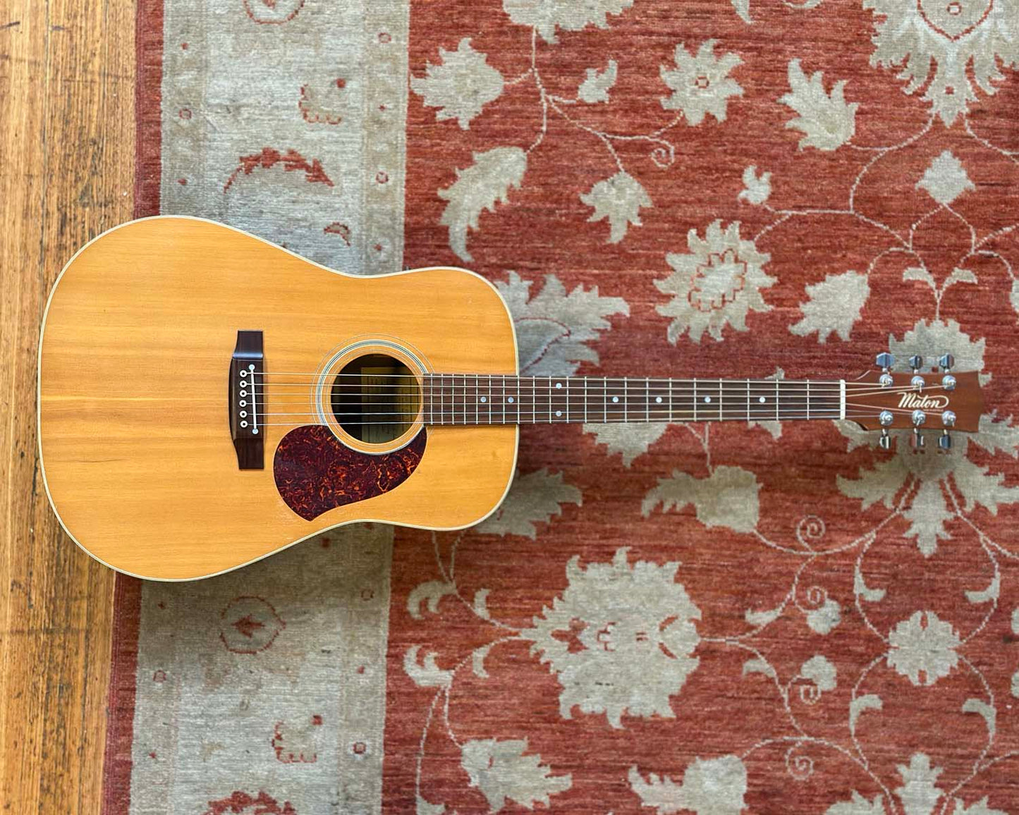 Maton EM325 Acoustic Electric Dreadnought Guitar w/AP5 Pickup System & Hiscox Case