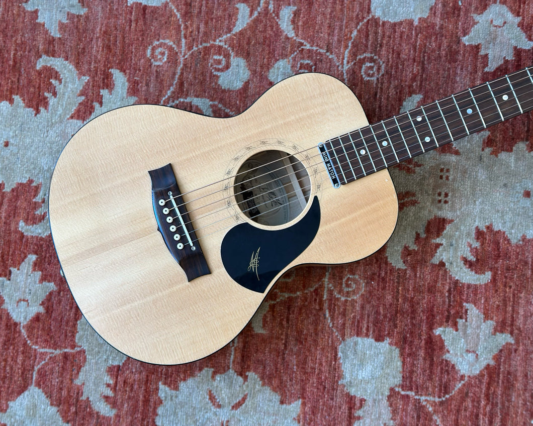 Maton EMS-6 Mini Maton