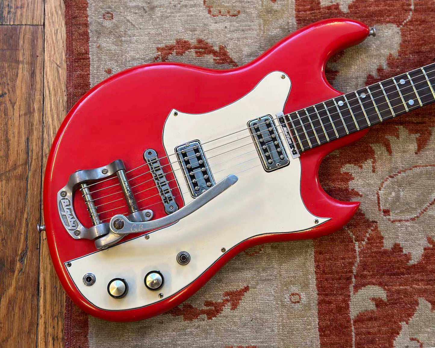 Vintage '60s Maton Fyrbyrd 620