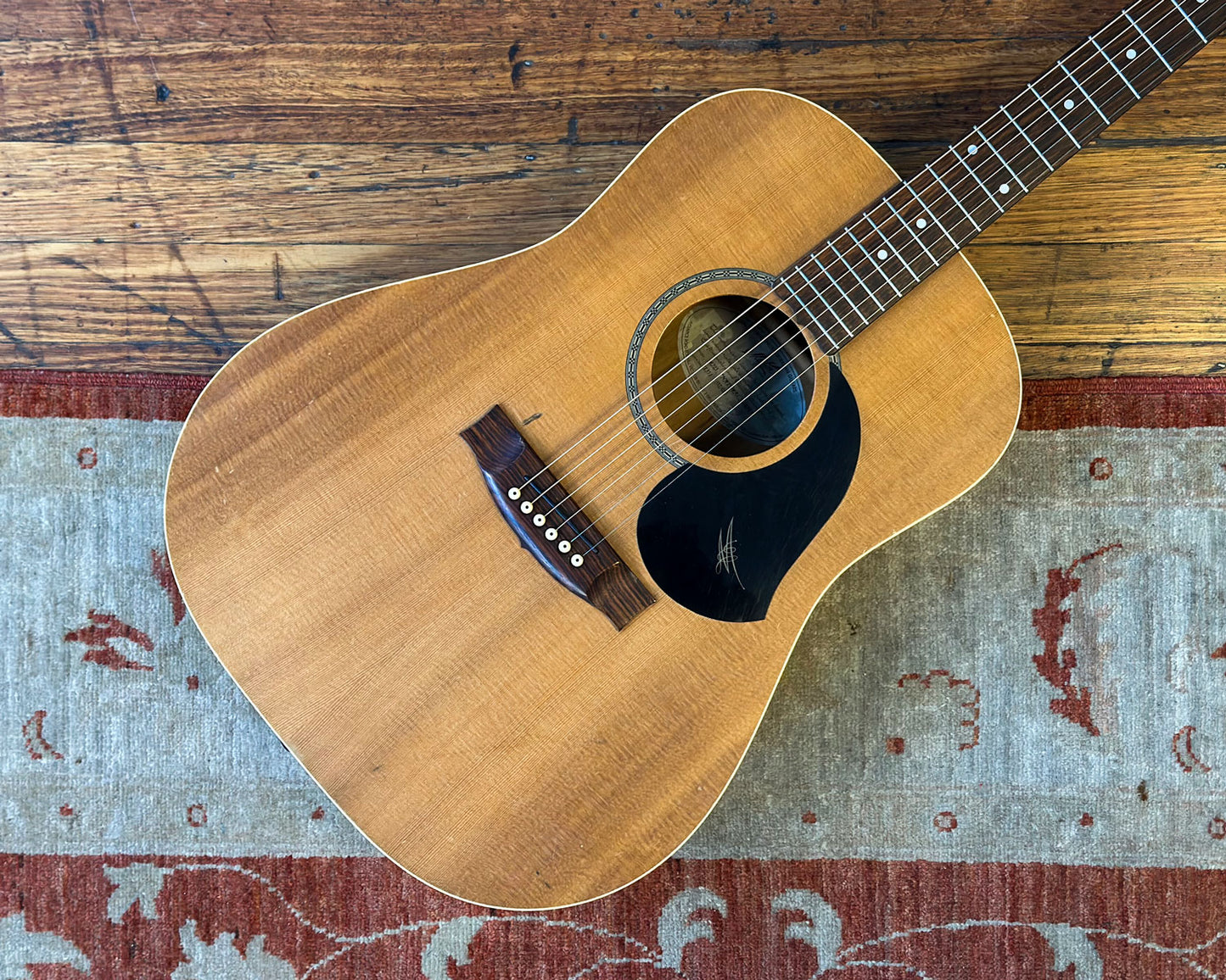 Maton M225 'Natural Series' Dreadnought w/ OHSC