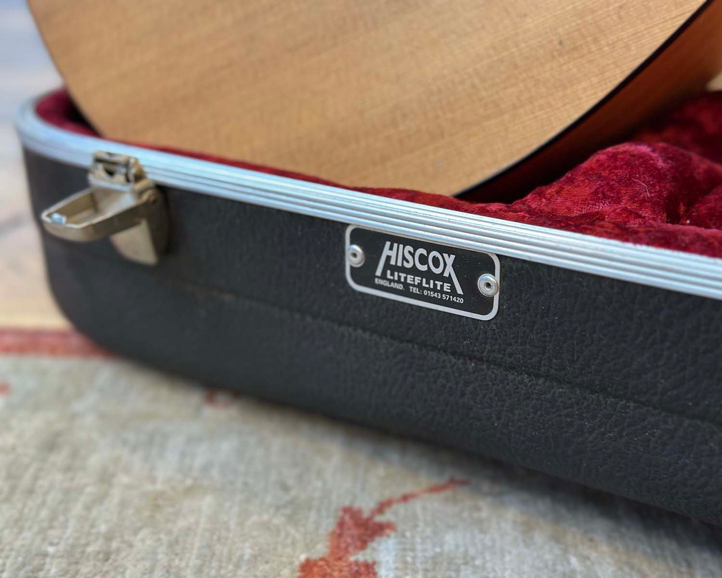 Maton M225 'Natural Series' Dreadnought w/Hiscox LiteFlite Case