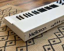 Load image into Gallery viewer, Mellotron M4000D MINI W/ Flight Case
