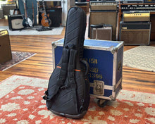 Load image into Gallery viewer, Mono M80 Vertigo Semi-Hollow Case
