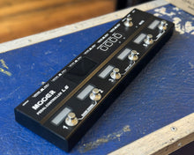 Load image into Gallery viewer, Mooer L6 Pedal Controller
