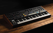 Load image into Gallery viewer, Moog Muse 8-Voice Polyphonic Synthesizer
