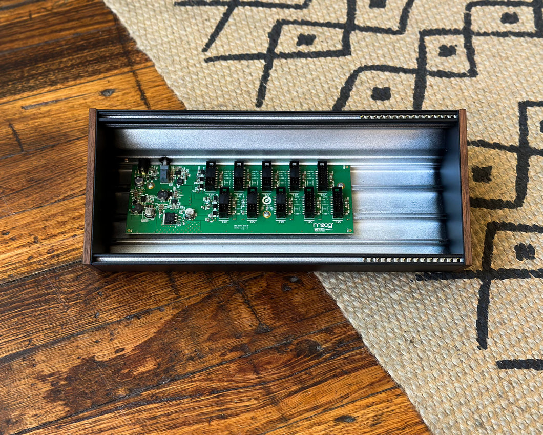 Moog 60HP Eurorack Case - Powered