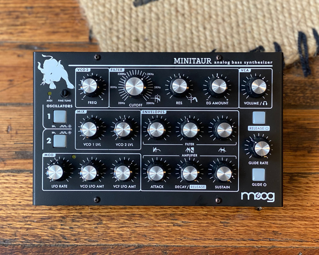 Moog Minitaur – Found Sound