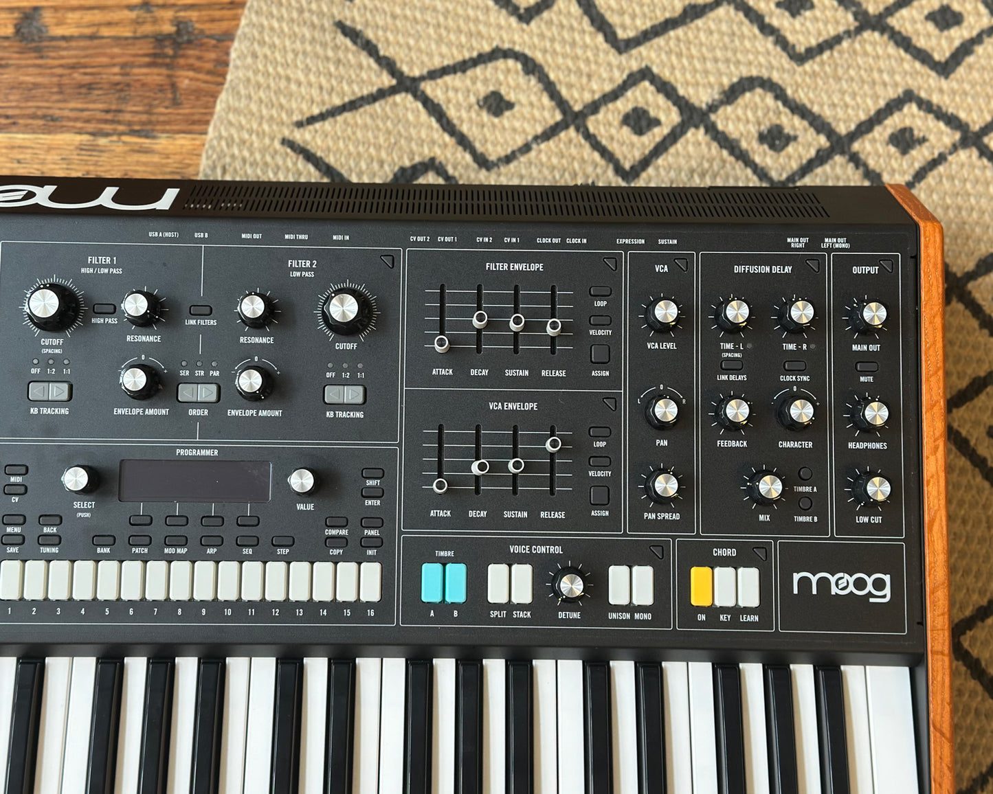 Moog Muse 8-Voice Polyphonic Synthesizer