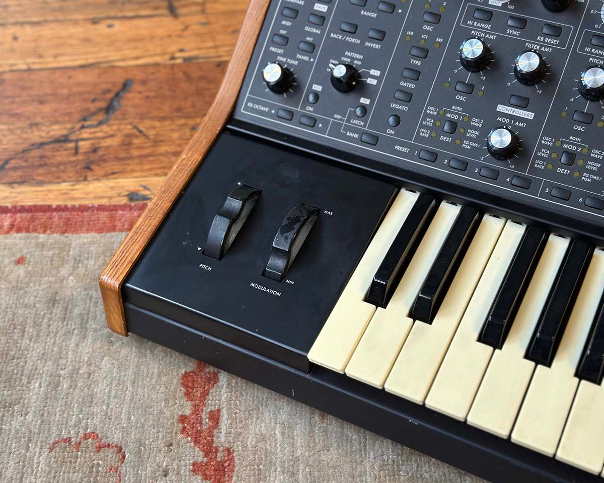 Moog Sub 37 Tribute Paraphonic Analogue Synthesizer