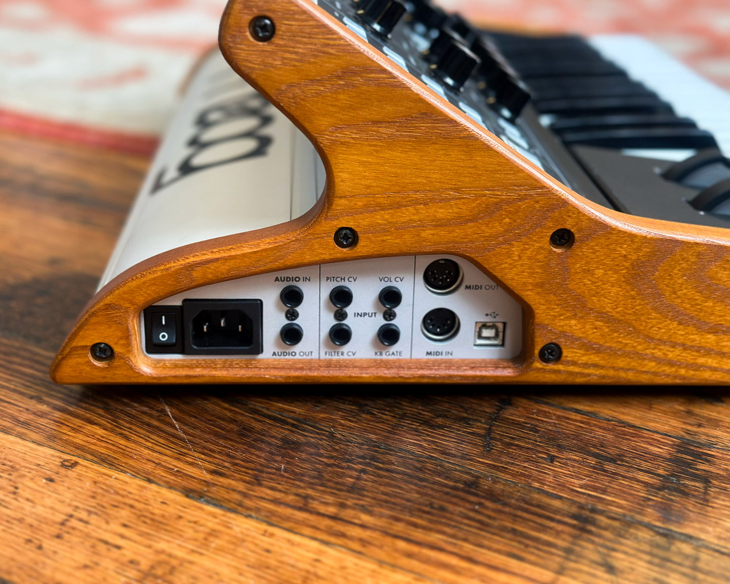 Moog Subsequent 25 Compact Paraphonic Analogue Synthesizer