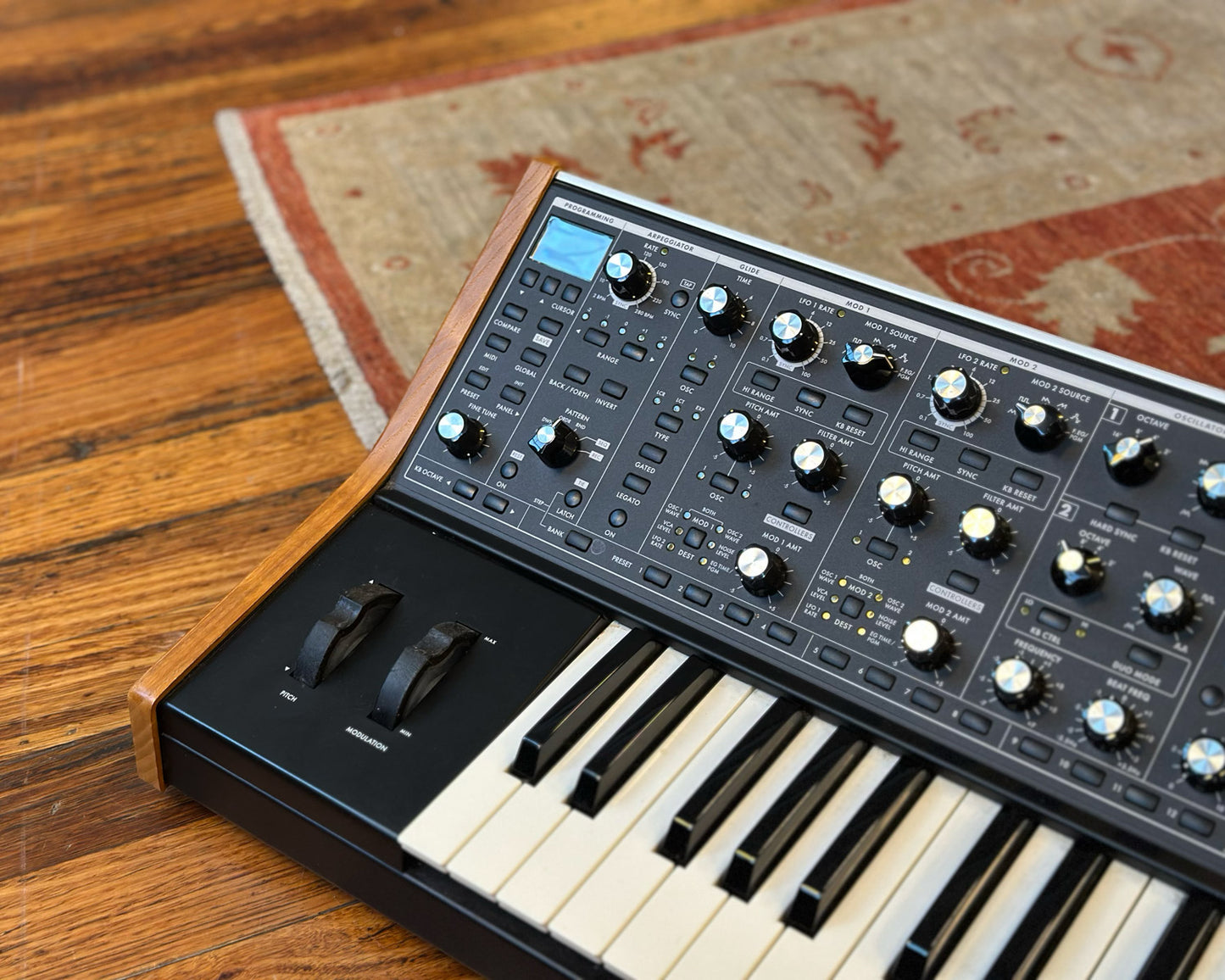 Moog Subsequent 37 Paraphonic Analogue Synthesier