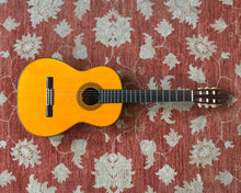 Load image into Gallery viewer, Morris M-25 Classical Guitar
