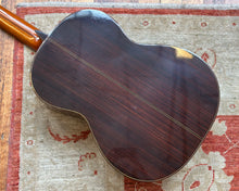 Load image into Gallery viewer, Morris M-25 Classical Guitar
