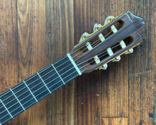 Load image into Gallery viewer, Morris M-25 Classical Guitar
