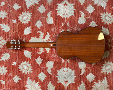 Load image into Gallery viewer, Morris MG-23 Classical Guitar 🇯🇵
