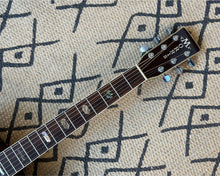 Load image into Gallery viewer, &#39;73 Morris W-50 Dreadnought

