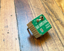 Load image into Gallery viewer, Musitronics Dan Armstrong Green Ringer
