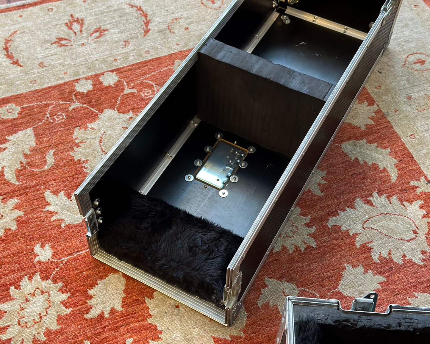 NAUT Cases Triple Guitar Flight Case with Wheels