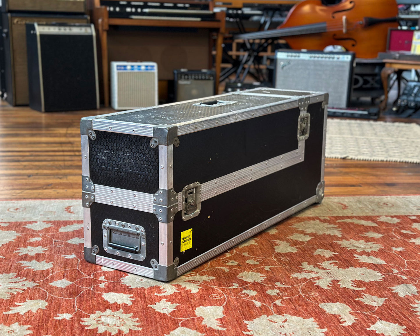 NAUT Cases Triple Guitar Flight Case with Wheels