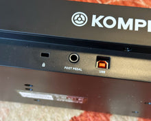 Load image into Gallery viewer, Native Instruments Komplete Kontrol A25
