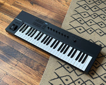 Load image into Gallery viewer, Native Instruments Komplete Kontrol A49
