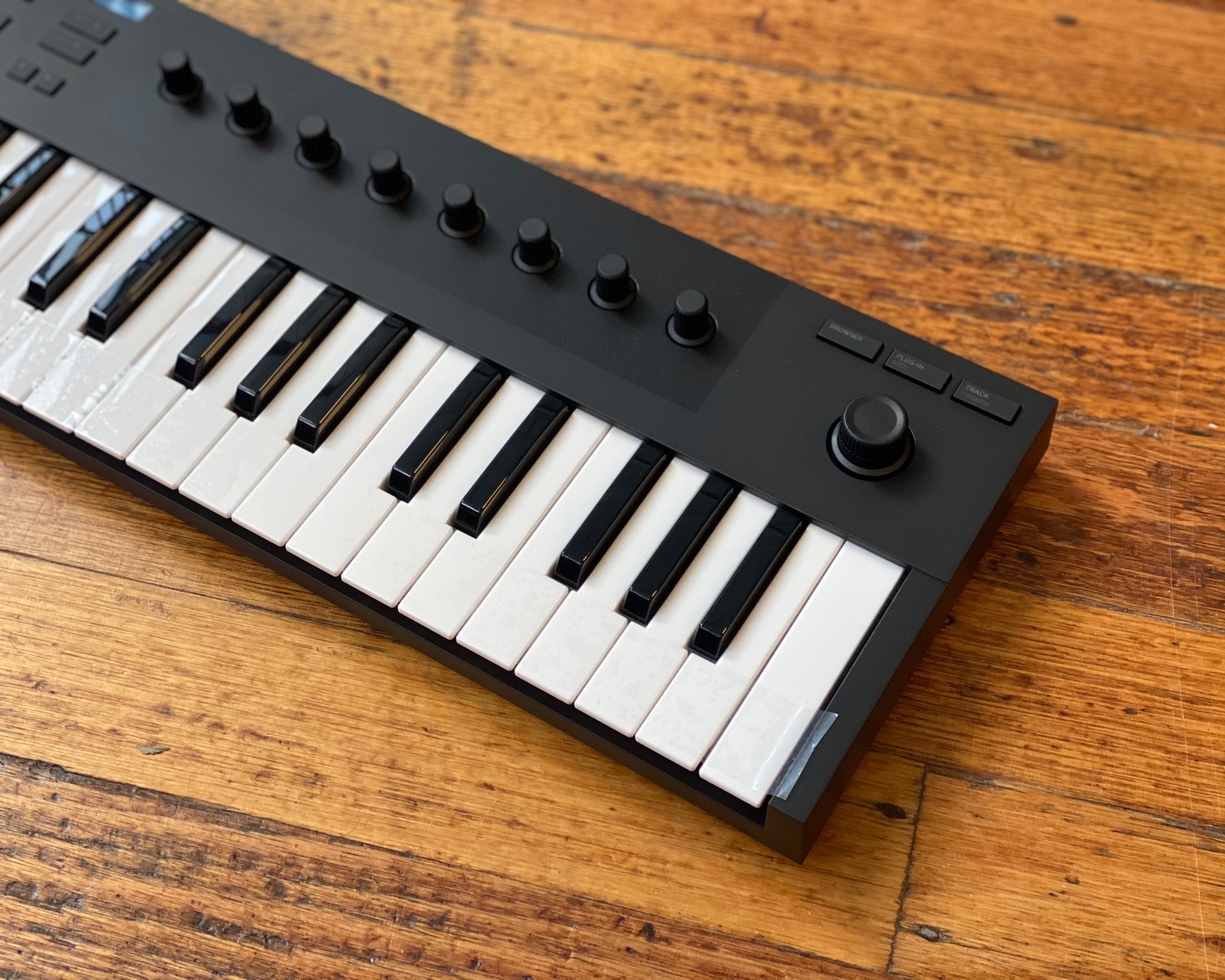 Keyboards : Komplete Kontrol M32